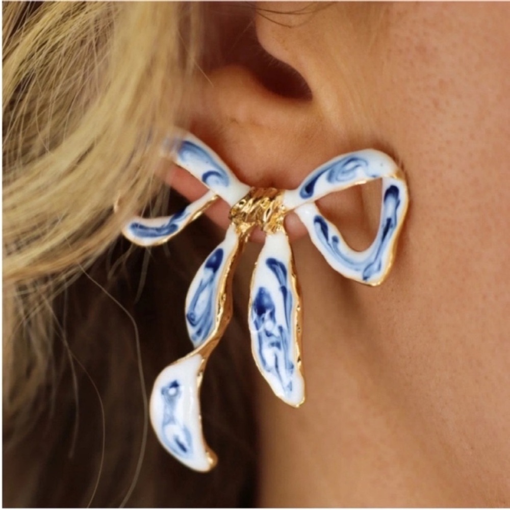 New! Blue Oil Drip Porcelain Bow Gold Earrings (3005) NWOT - Picture 2 of 3